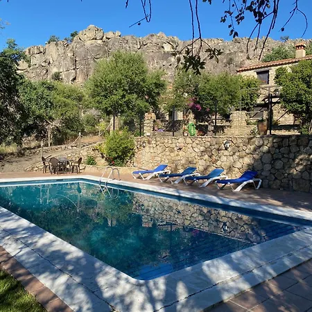 En Privada Apartment *